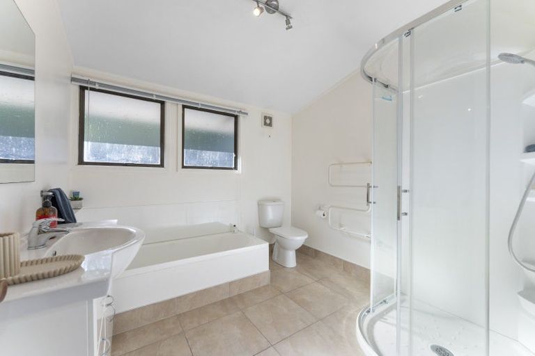 Photo of property in 3 Smart Terrace, Saint Johns Hill, Whanganui, 4500