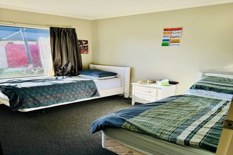 Photo of property in 15 Cate Road, Rototuna, Hamilton, 3210