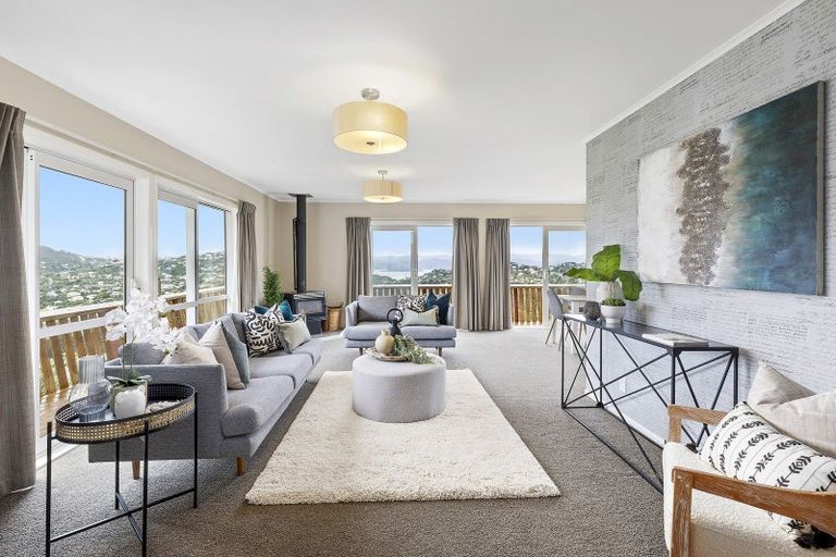 Photo of property in 51 Winston Street, Crofton Downs, Wellington, 6035