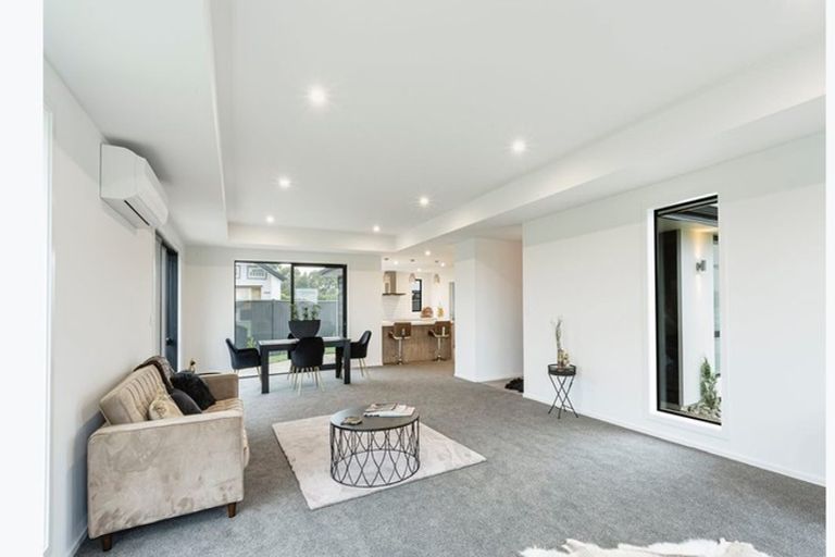 Photo of property in 12 Mellay Mews, Mosgiel, 9024