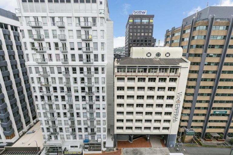Photo of property in Terrace Heights Apartments, 12b/163 The Terrace, Wellington Central, Wellington, 6011