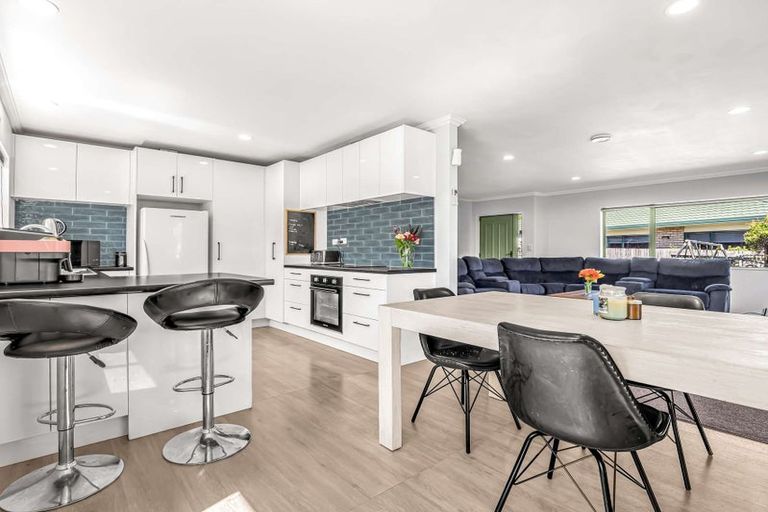 Photo of property in 17 Barry Road, Waihi, 3610