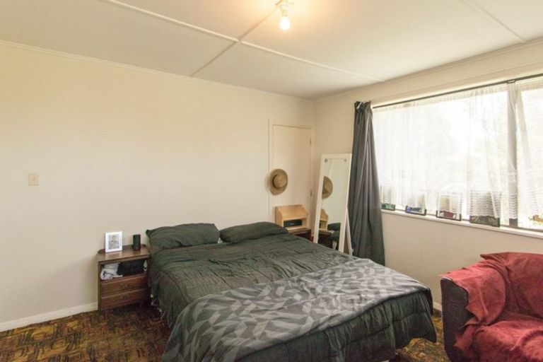 Photo of property in 20 Curling Crescent, Onekawa, Napier, 4110