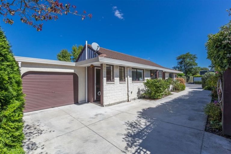 Photo of property in 4 Stirling Street, Merivale, Christchurch, 8014