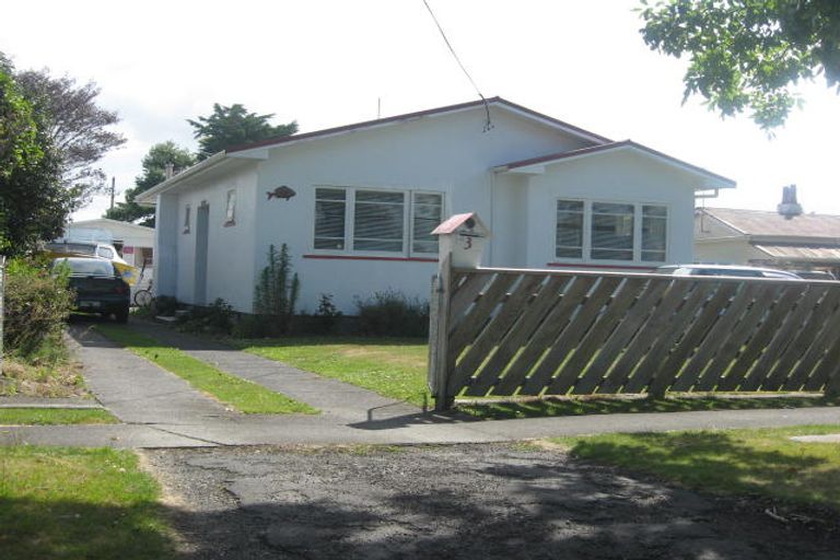 Photo of property in 3 Lewis Avenue, Aramoho, Whanganui, 4500