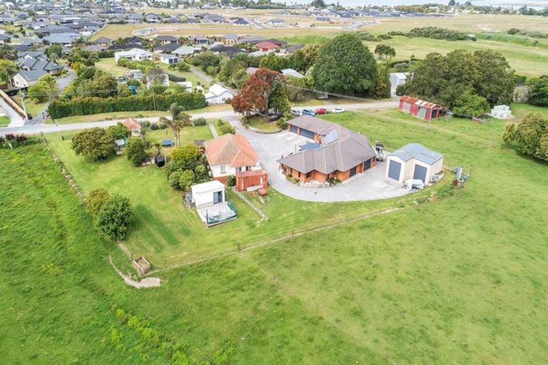 Photo of property in 12 Pyle Road East, Ruakaka, 0171