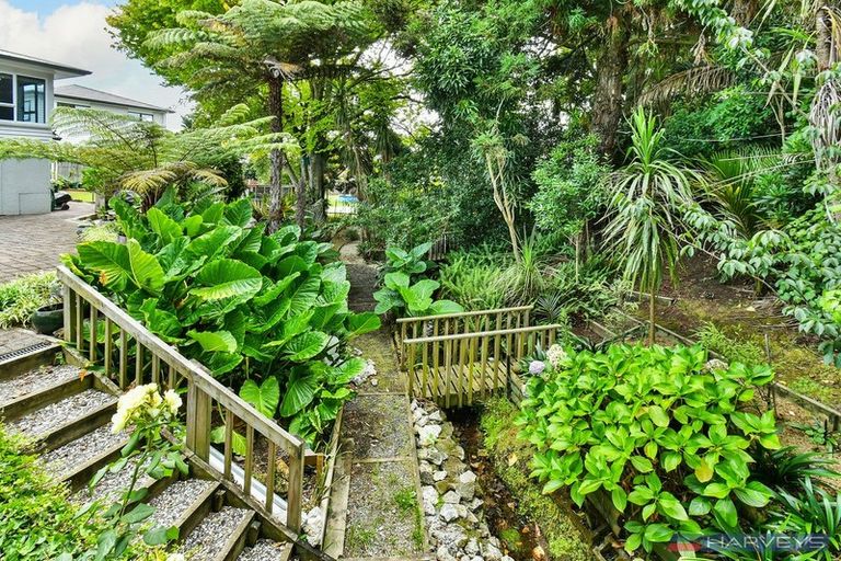 Photo of property in 31 Tampin Road, Hillpark, Auckland, 2102