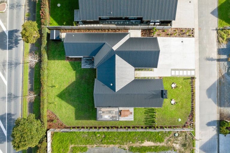 Photo of property in 8 Tiaki Lane, Matakana, 0985