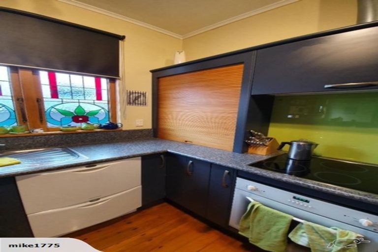 Photo of property in 22 Nikau Street, Takaro, Palmerston North, 4410