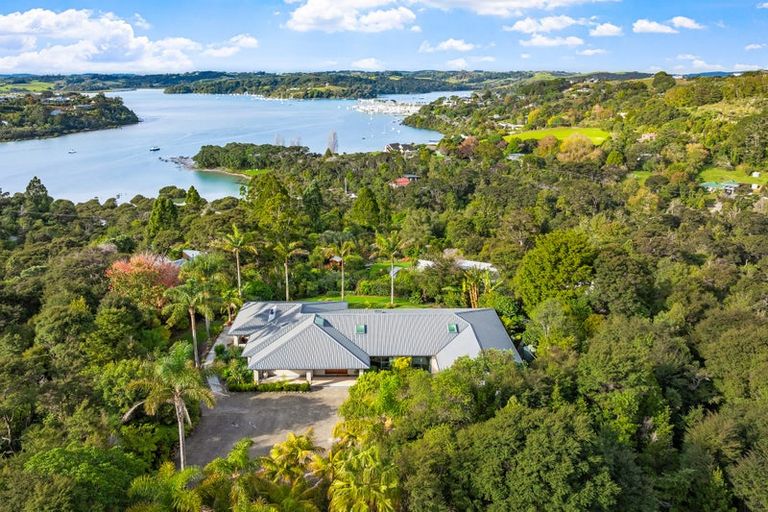 Photo of property in 5 Glance Street, Sandspit, Warkworth, 0982