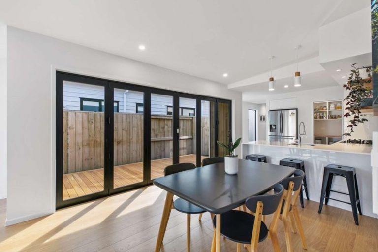 Photo of property in 14 Pimelea Street, Papamoa Beach, Papamoa, 3118