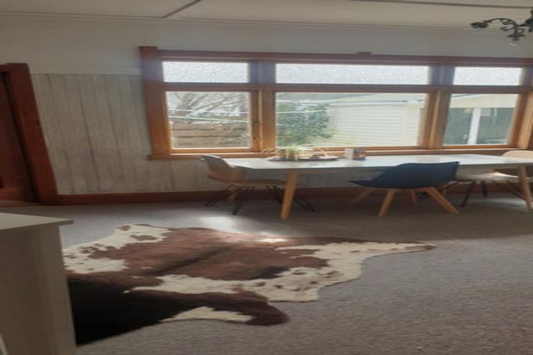 Photo of property in 46 Bridge Street, Bulls, 4818