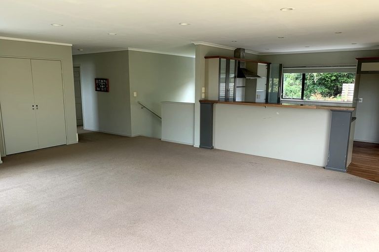 Photo of property in 2/17 Kennedy Avenue, Forrest Hill, Auckland, 0620