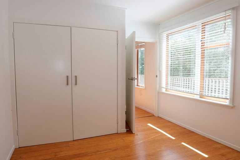 Photo of property in 45a Randwick Road, Northland, Wellington, 6012