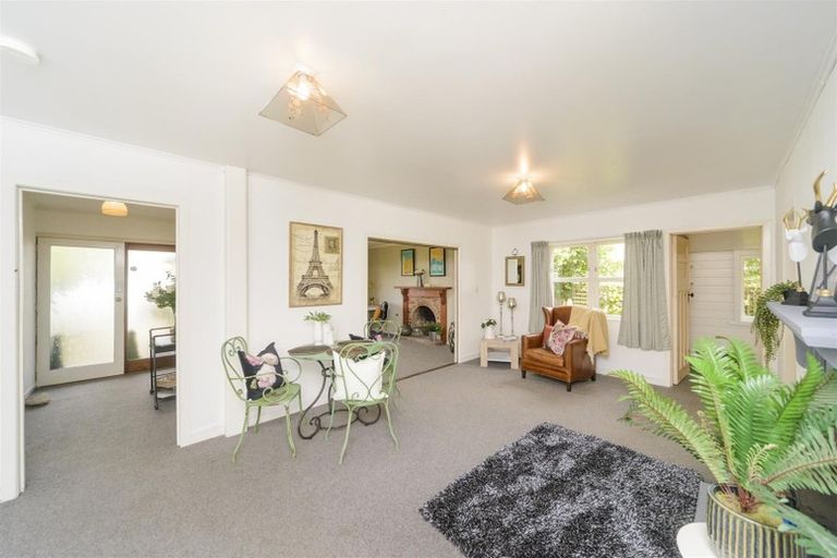 Photo of property in 5 Humphrey Street, Marton, 4710