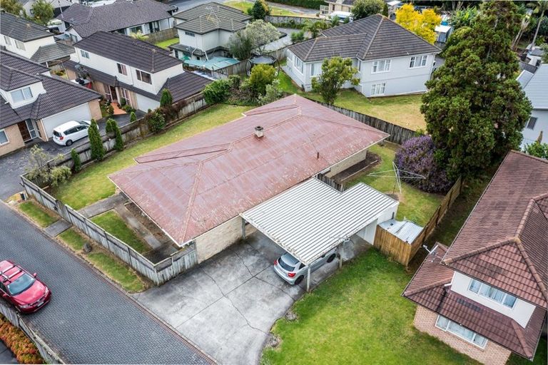 Photo of property in 5 Birchlea Rise, Goodwood Heights, Auckland, 2105