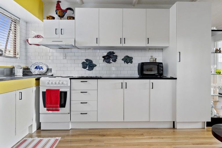 Photo of property in 116 Lake Terrace, Taupo, 3330