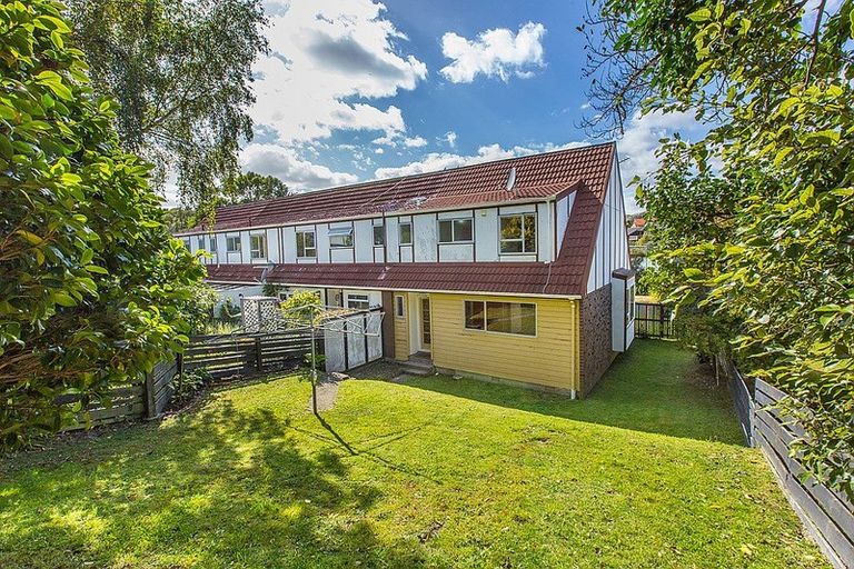 Photo of property in 4 Halyard Place, Whitby, Porirua, 5024