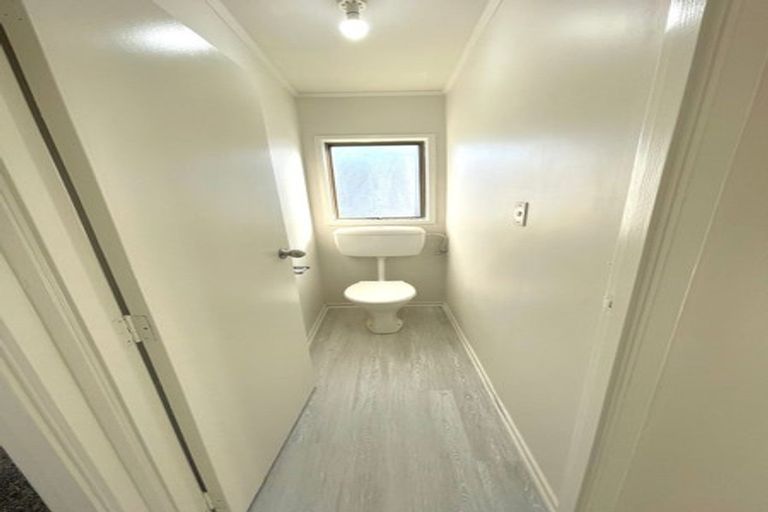 Photo of property in 43 Sharland Avenue, Manurewa, Auckland, 2102