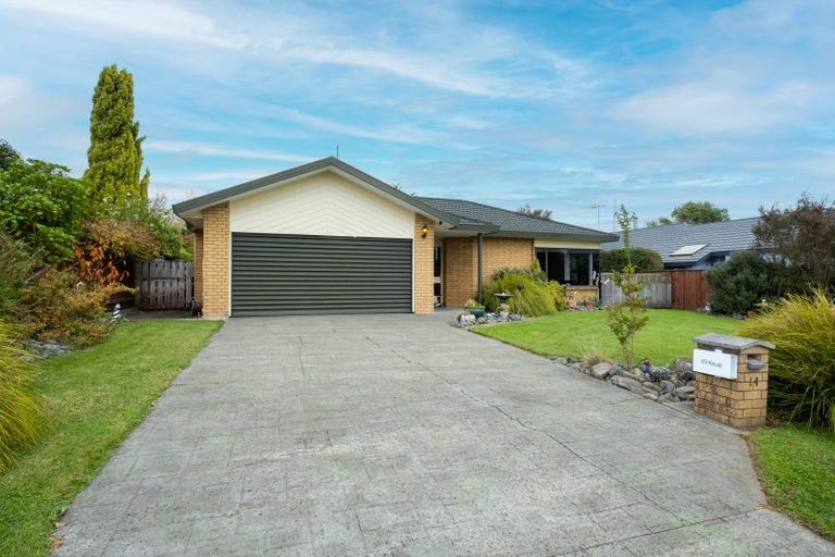 Photo of property in 14 Kingsgate Avenue, Havelock North, 4130