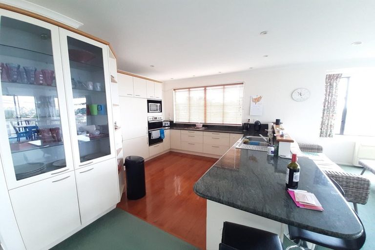 Photo of property in 20 Oban Road, Browns Bay, Auckland, 0630