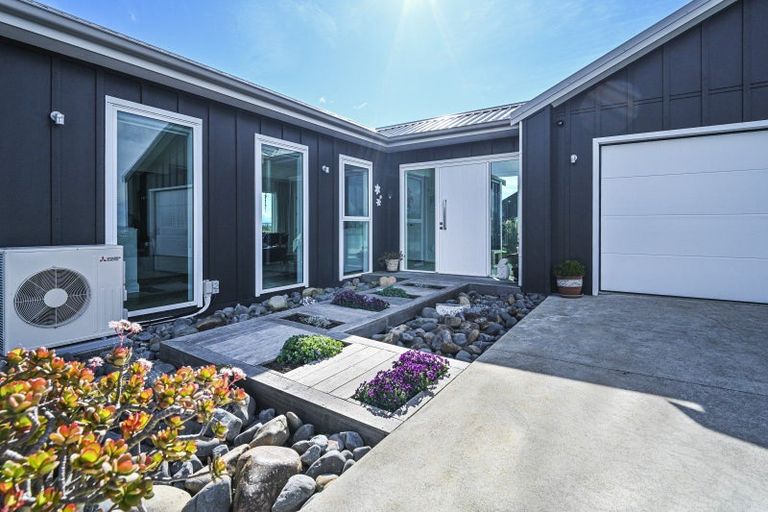 Photo of property in Piritu, 56 Riverview Lane, Maraekakaho, Hastings, 4171