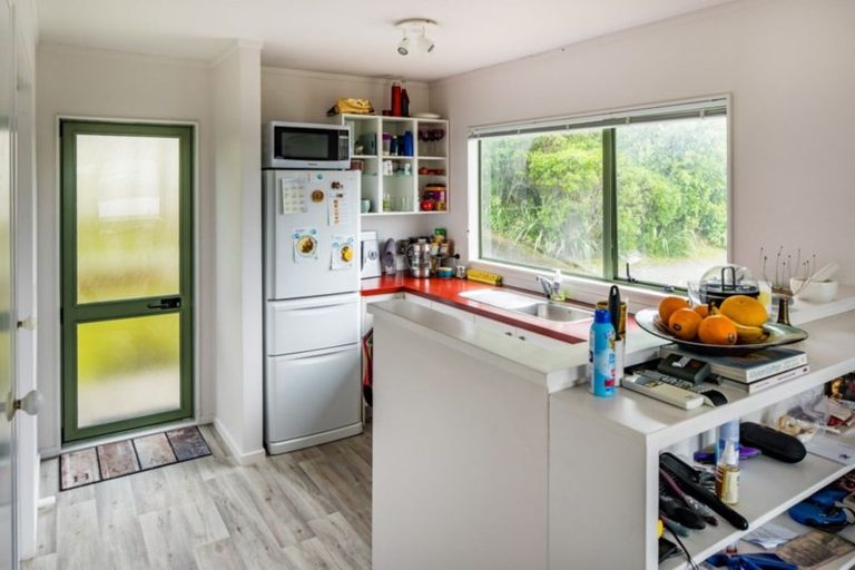Photo of property in 16a Mawhare Street, Titahi Bay, Porirua, 5022