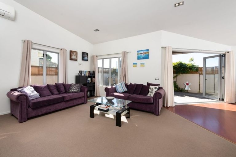 Photo of property in 33b Links Avenue, Mount Maunganui, 3116