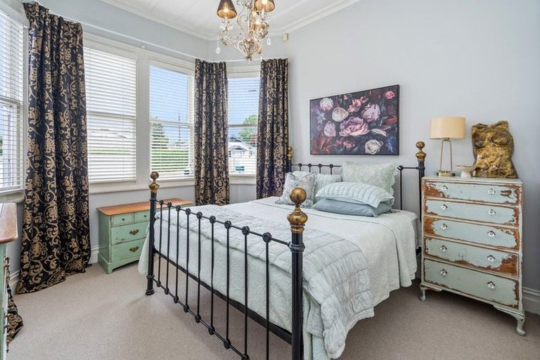 Photo of property in 98 Hatea Drive, Regent, Whangarei, 0112