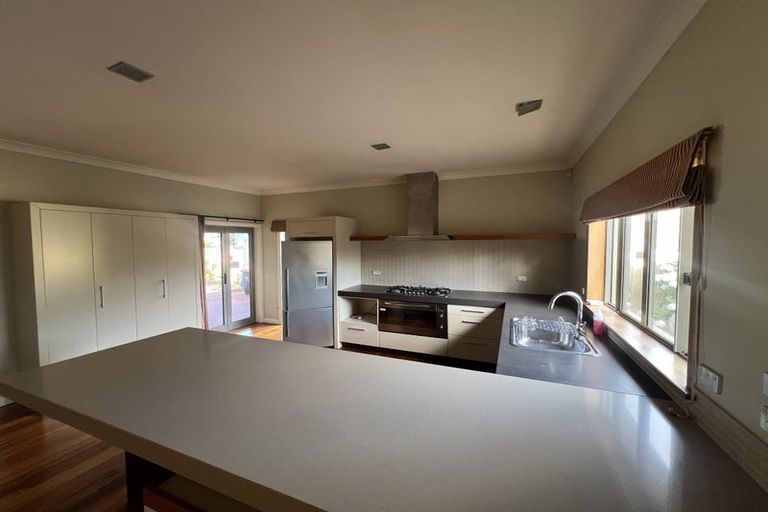 Photo of property in 15 Doneraille Place, Bethlehem, Tauranga, 3110