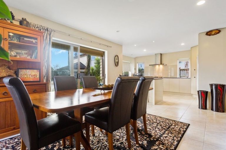 Photo of property in 13 Wawatai Drive, Karaka, Papakura, 2113