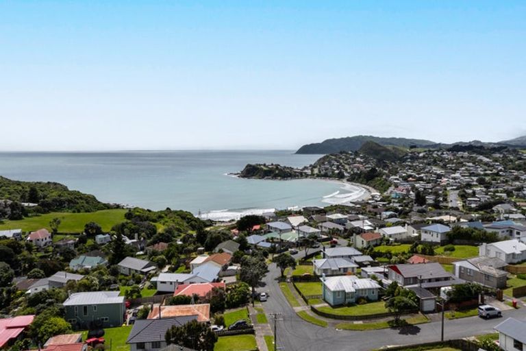 Photo of property in 13 Matatiro Street, Titahi Bay, Porirua, 5022