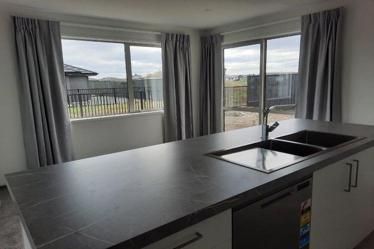 Photo of property in 322 Halswell Junction Road, Halswell, Christchurch, 8025