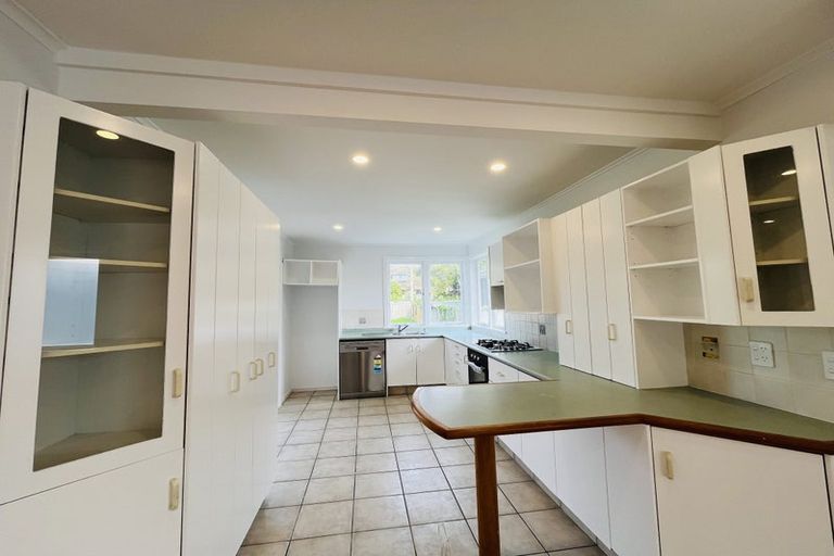 Photo of property in 111 Nile Road, Milford, Auckland, 0620