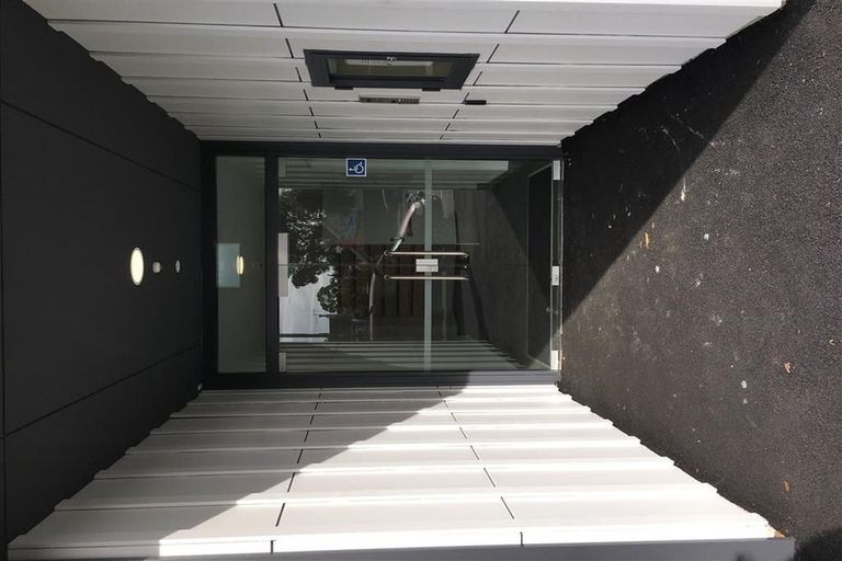 Photo of property in 12/436 Maunganui Road, Mount Maunganui, 3116