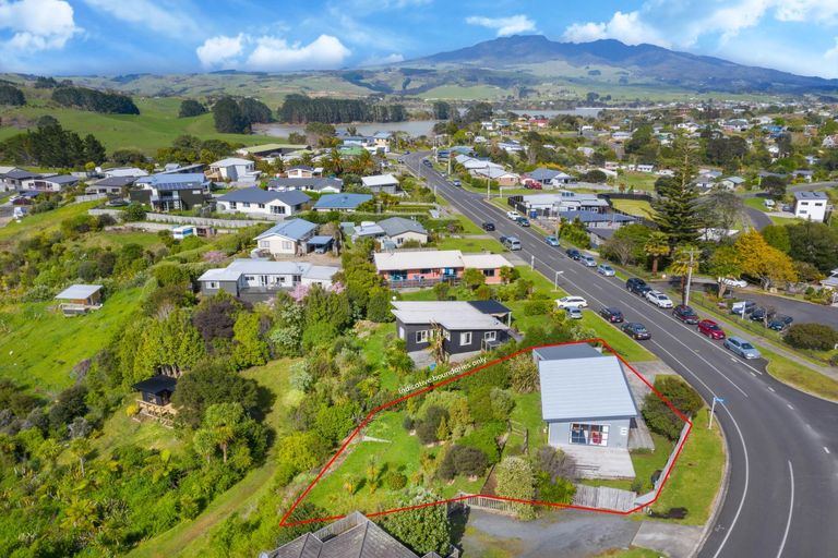 Photo of property in 30 Manukau Road, Raglan, 3225