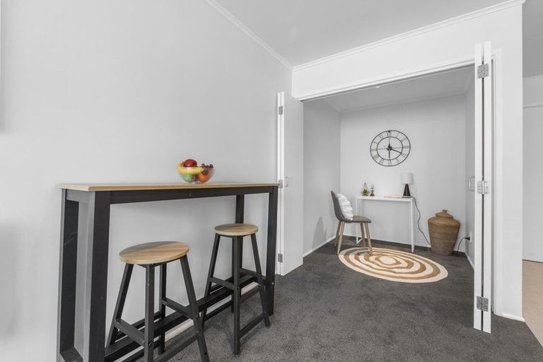 Photo of property in 12d/30 Westward Ho, Glen Eden, Auckland, 0602