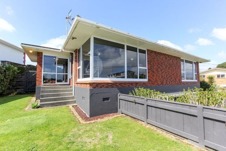 Photo of property in 31 Bayly Road, Moturoa, New Plymouth, 4310