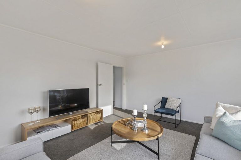 Photo of property in 19 Rangitake Drive, Spotswood, New Plymouth, 4310