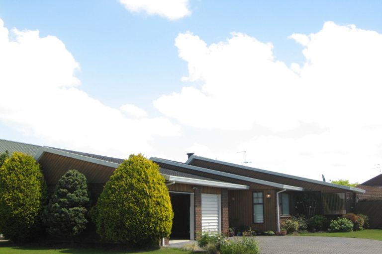 Photo of property in 20 Cherrywood Place, Redwood, Christchurch, 8051