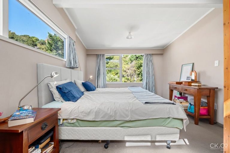 Photo of property in 7 Manor Drive, Stokes Valley, Lower Hutt, 5019