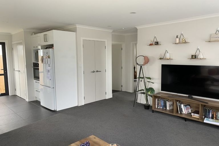 Photo of property in 98b Weraroa Road, Levin, 5510