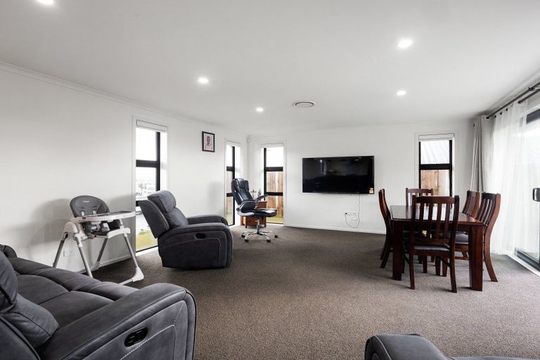 Photo of property in 28 Inuwai Street, Glenview, Hamilton, 3206