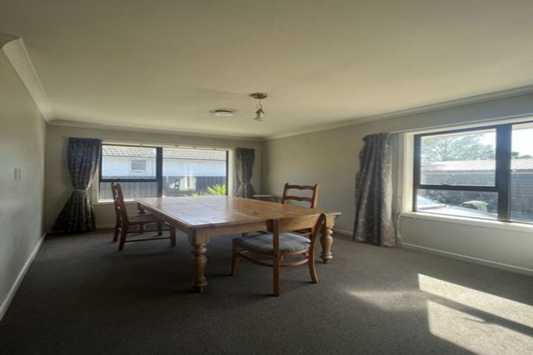 Photo of property in 28 Wayside Avenue, Burnside, Christchurch, 8053