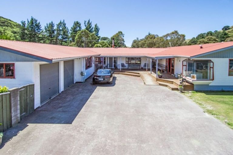 Photo of property in 5517 Masterton Castlepoint Road, Tinui, Masterton, 5889