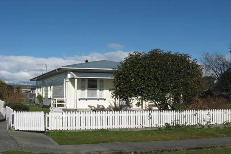 Photo of property in 104 Hall Street, Hokitika, 7810