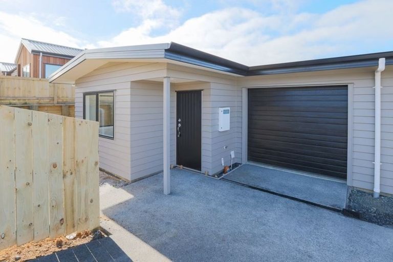 Photo of property in 2/19 Onukutara Place, Huntington, Hamilton, 3281