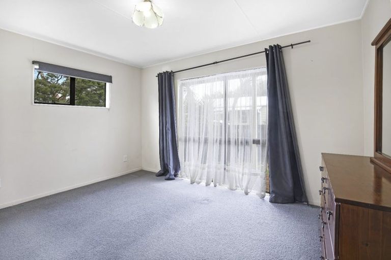 Photo of property in 3 Dennis Taylor Court, Paraparaumu, 5032