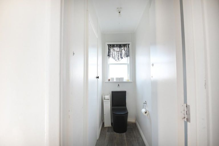 Photo of property in 17 Kelvin Road, Maraenui, Napier, 4110