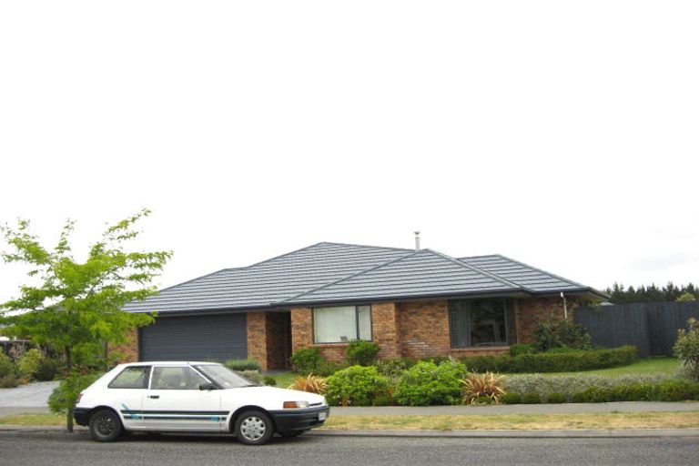 Photo of property in 5 Mahuri Street, Parklands, Christchurch, 8083